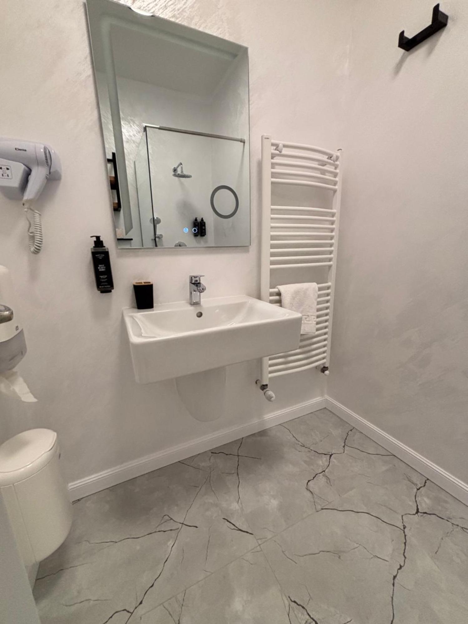 Casa Vatra Radautiホステル エクステリア 写真